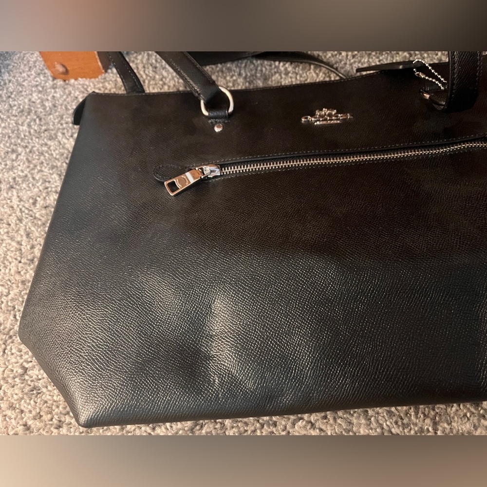 COACH Black Leather F79608 with Front Pocket - Picture 7 of 10
